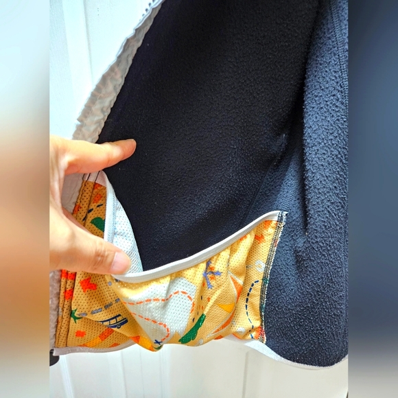 Nike ACG Therma-FIT Sherpa Full Zip Fleece Jacket Unisex Big Kids Large Black. - Picture 8 of 11